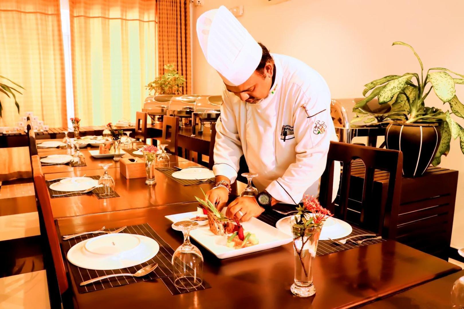Kanola Luxury Hotel Anuradhapura Eksteriør billede